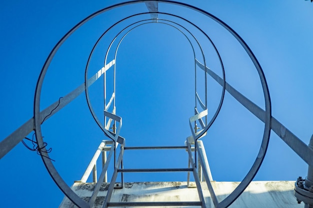 ledder-cage-rail-wall-power-plant-industry_775781-1335